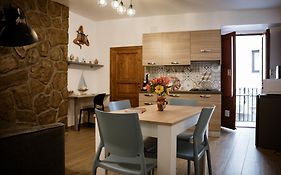 Cortilia Holiday House